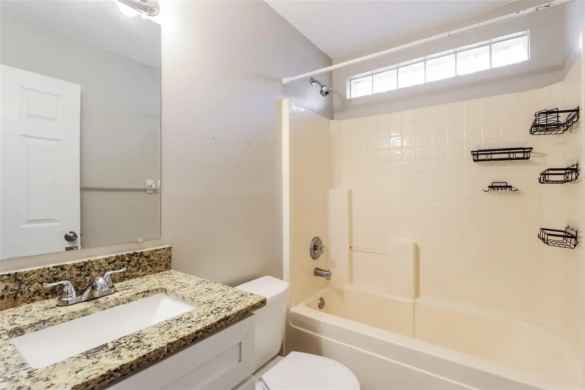 Photo 4 at 1890 4th Avenue, Vero Beach