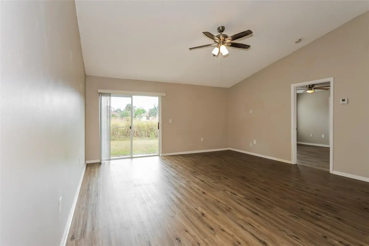 Photo 5 at 1890 4th Avenue, Vero Beach