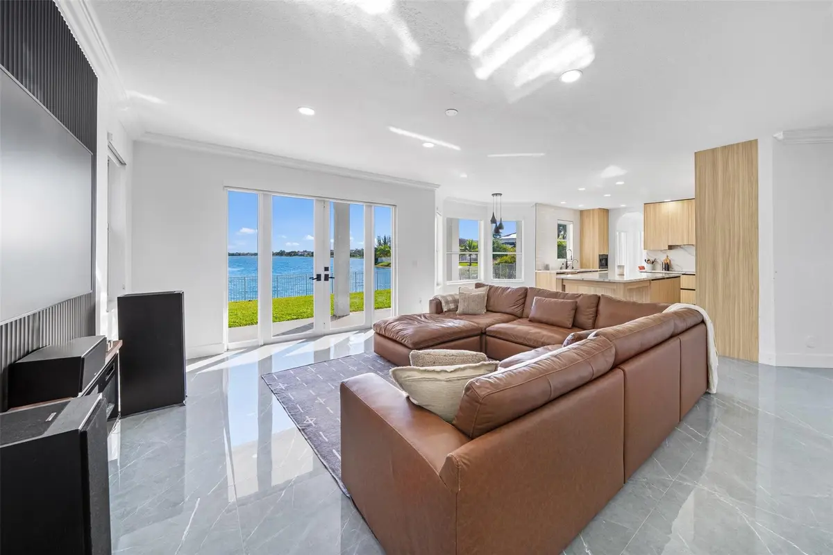 Photo 7 at 5275 SW 171st Avenue, Miramar