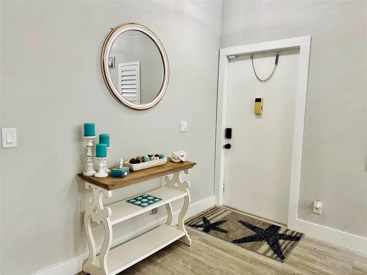 Photo 7 at 3216 S Lakeview Circle 5202, Fort Pierce