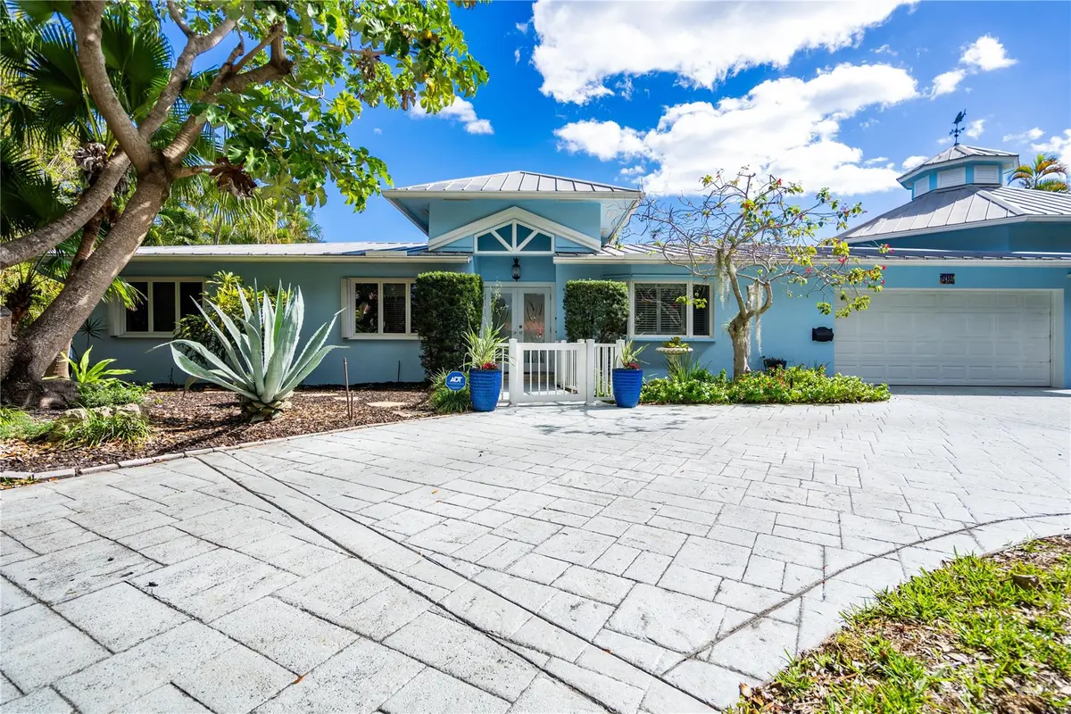 Photo 3 at 2432 NE 22nd Avenue, Lighthouse Point