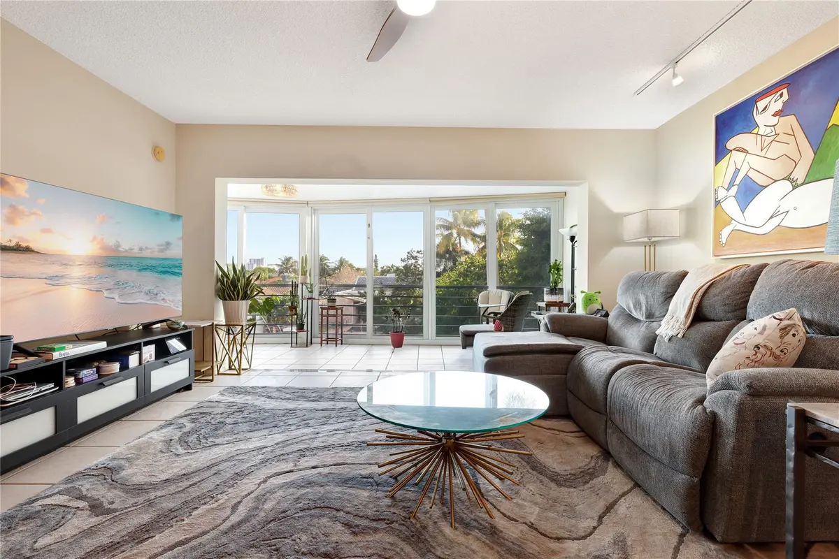 Photo 6 at 3050 NE 47th Court 205, Fort Lauderdale