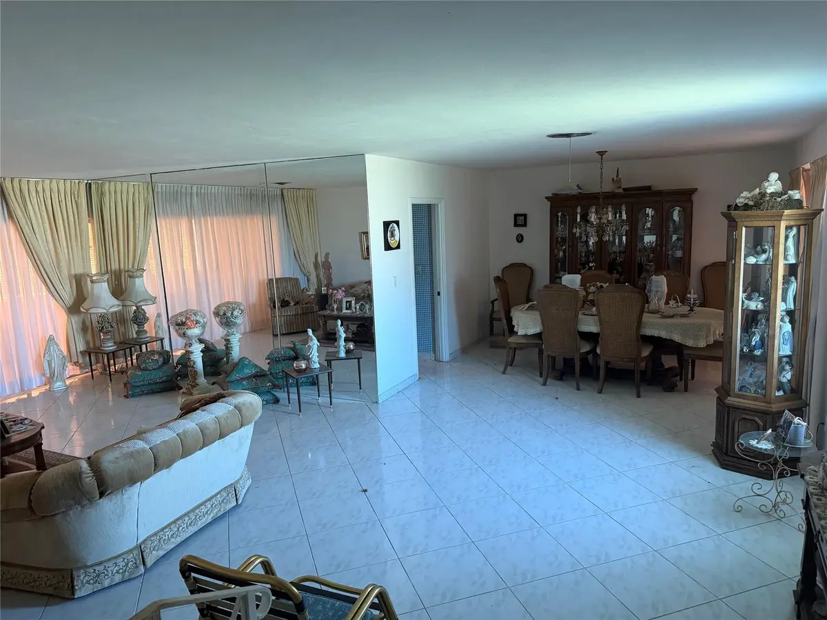 Photo 5 at 8230 SW 87th Terrace, Miami