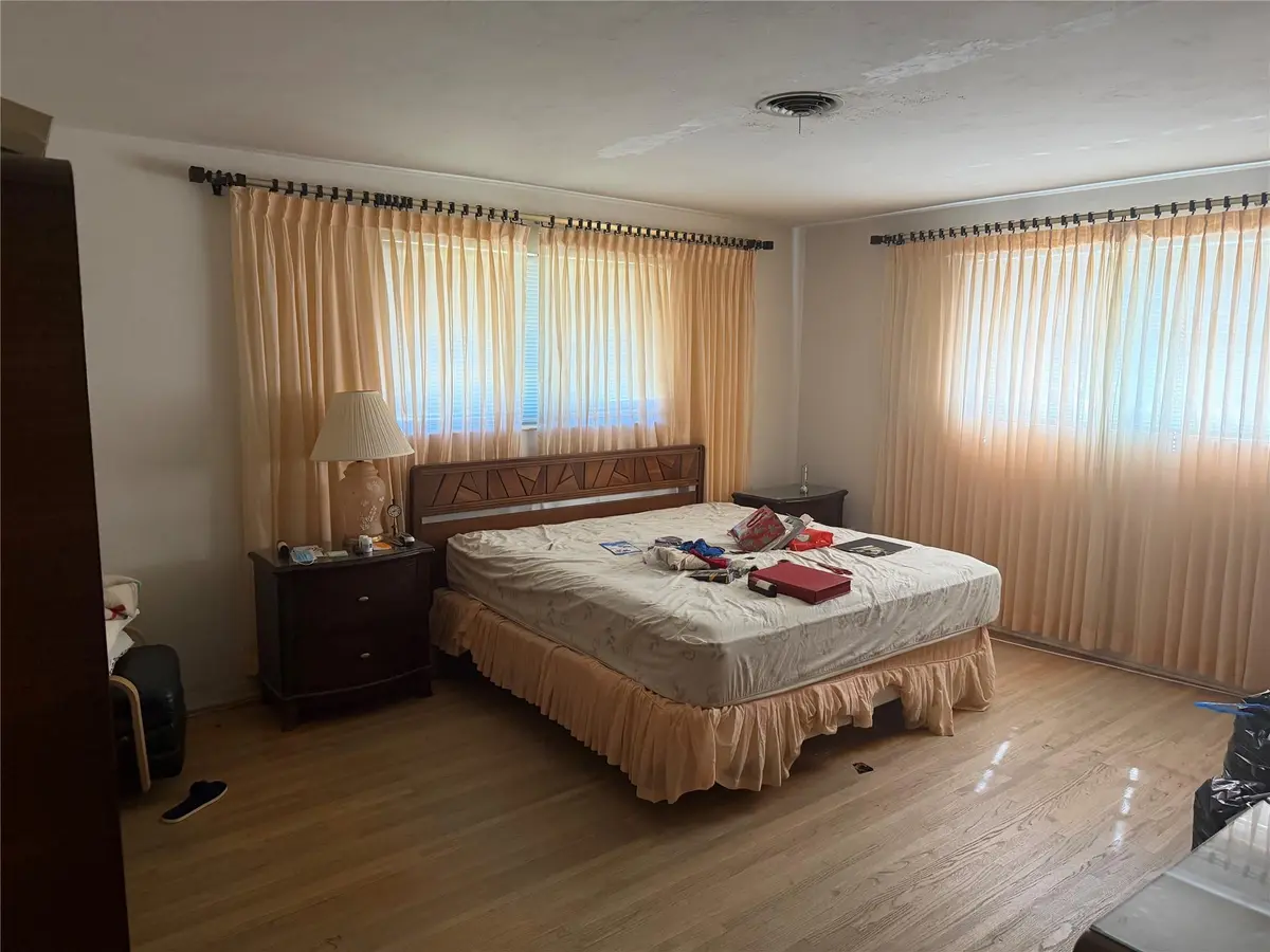 Photo 8 at 8230 SW 87th Terrace, Miami