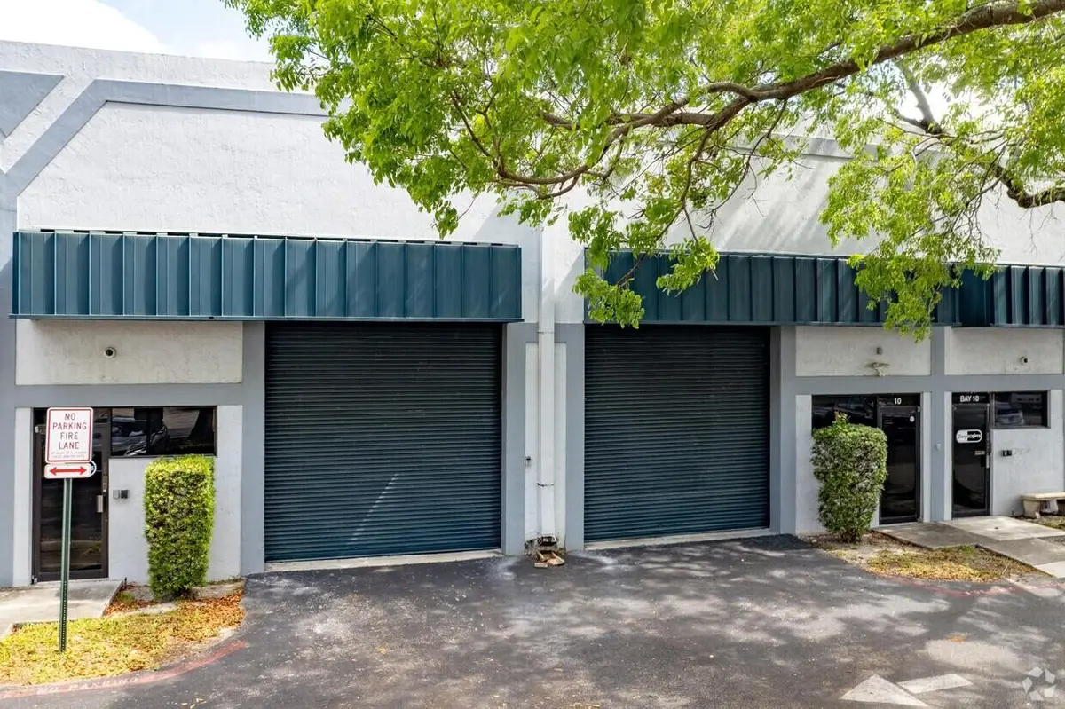 Photo 5 at 6741 W Sunrise Boulevard, Plantation