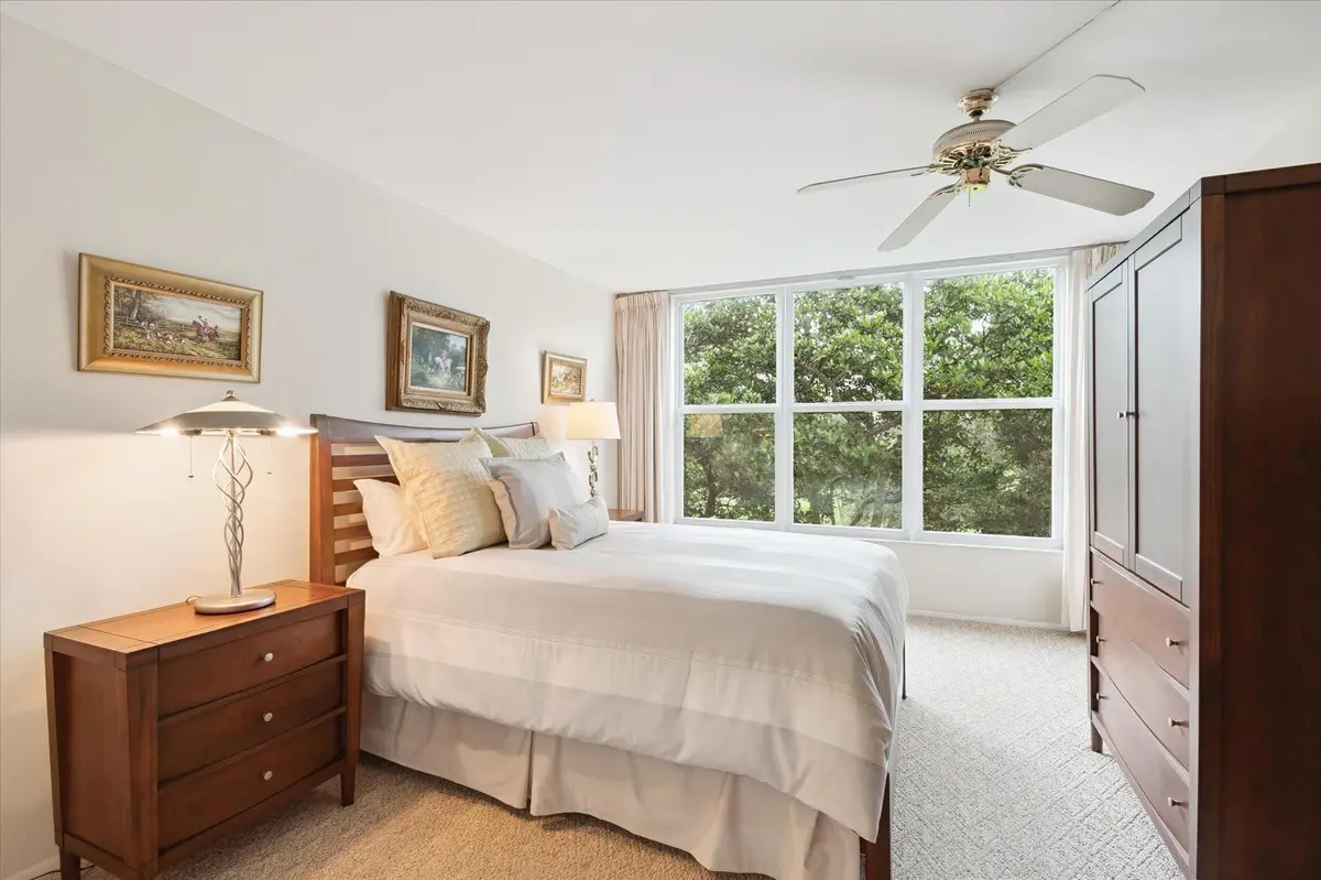 Photo 7 at 3900 Oaks Clubhouse Drive 409, Pompano Beach