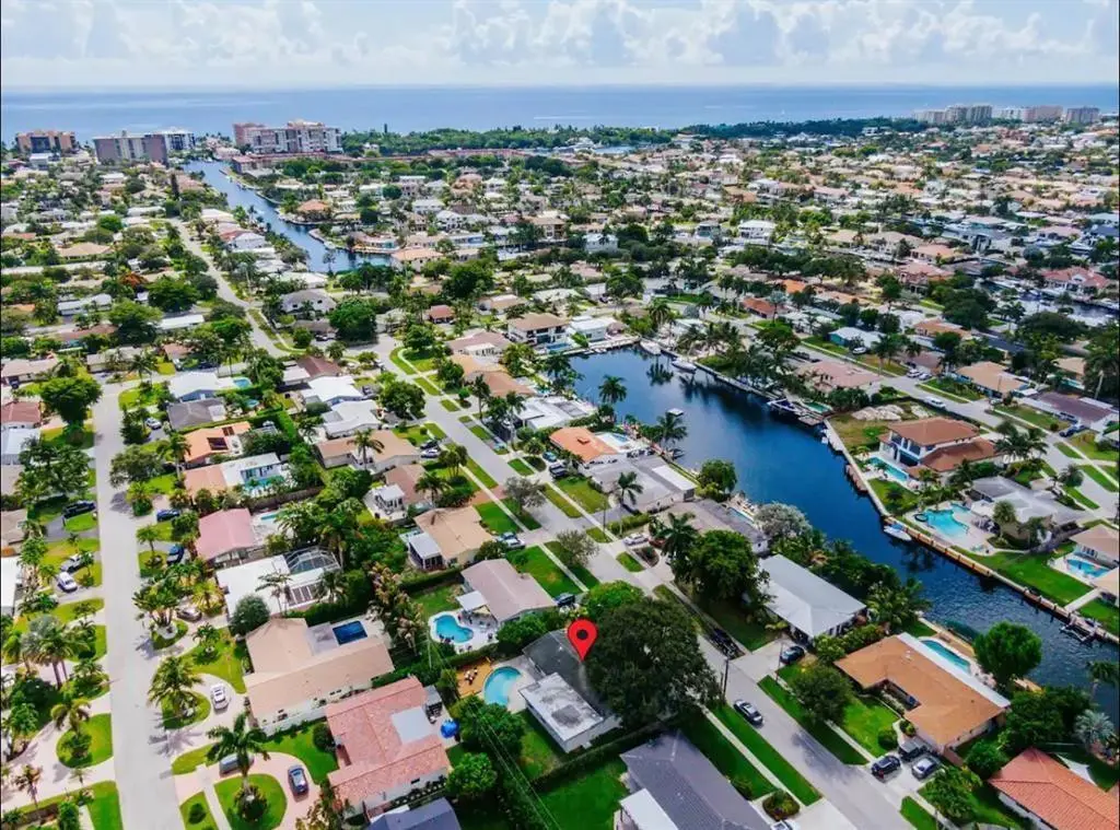 Photo 3 at 2521 NE 51st Street, Lighthouse Point