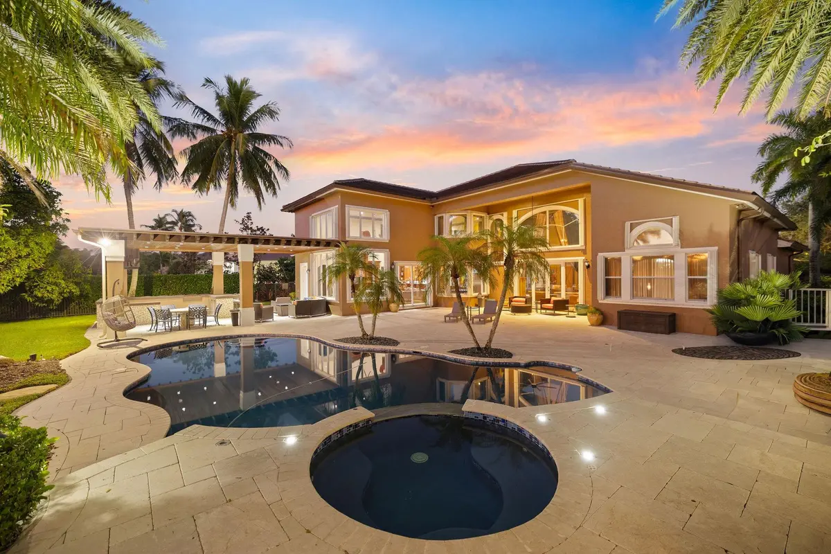 Photo 7 at 3413 Dovecote Meadow Lane, Davie