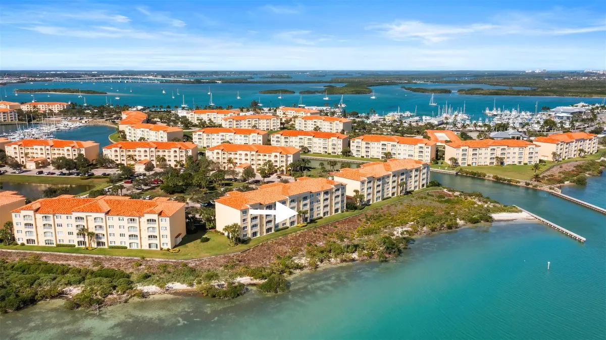 Photo 3 at 21 Harbour Isle Drive 203, Hutchinson Island