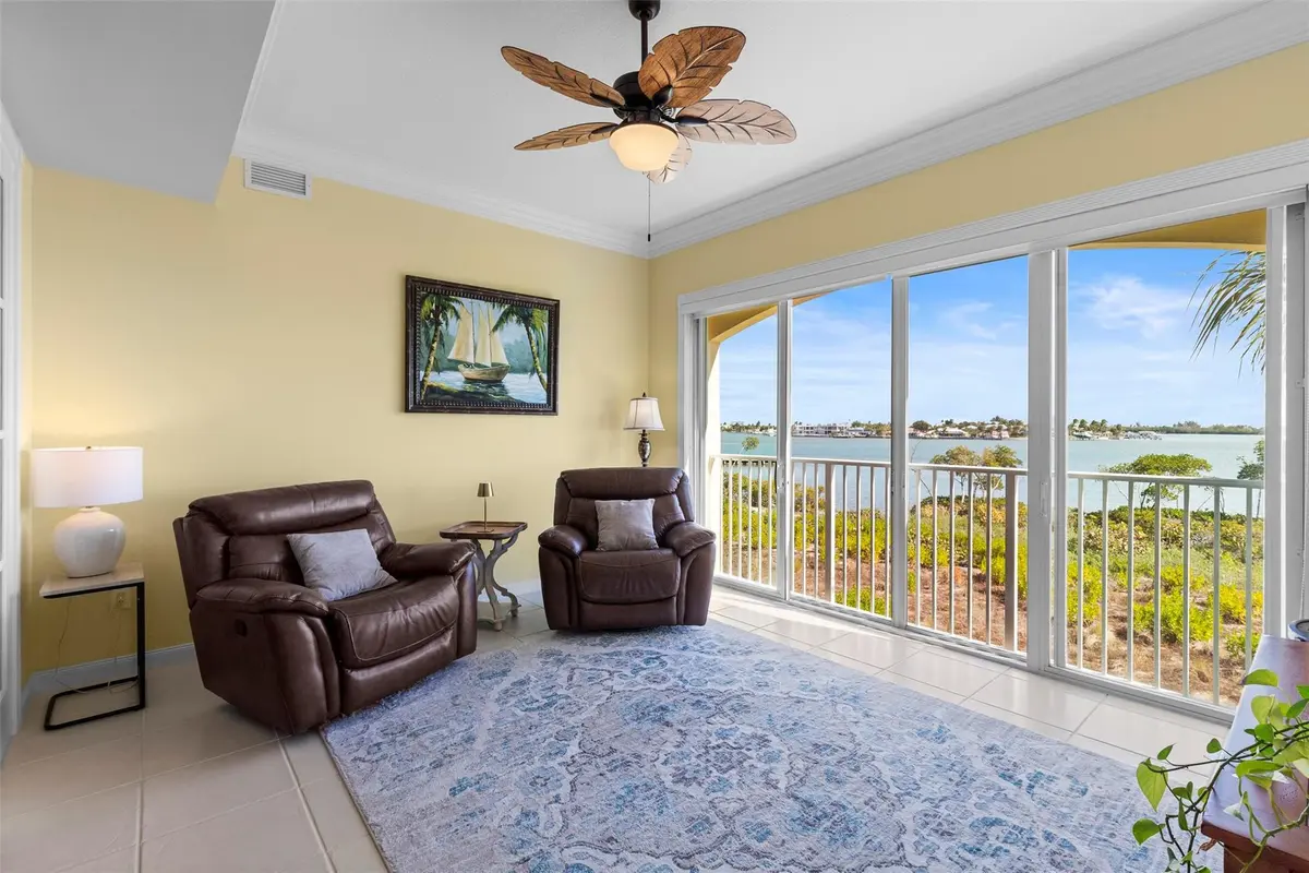 Photo 7 at 21 Harbour Isle Drive 203, Hutchinson Island