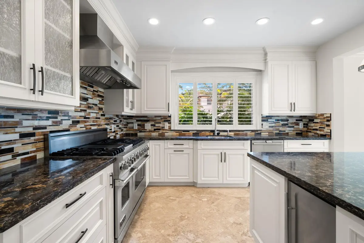 Photo 7 at 3741 NE 31st Avenue, Lighthouse Point
