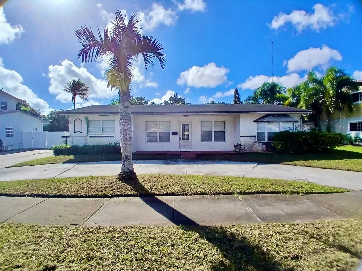Photo 1 at 330 NW 205th Terrace, Miami Gardens