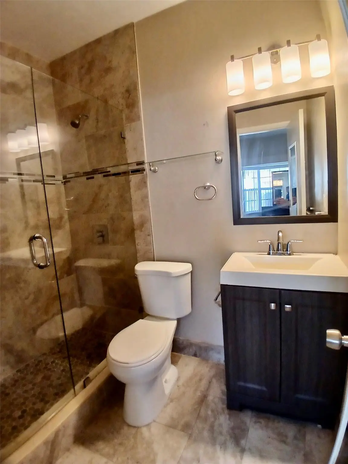 Photo 6 at 330 NW 205th Terrace, Miami Gardens