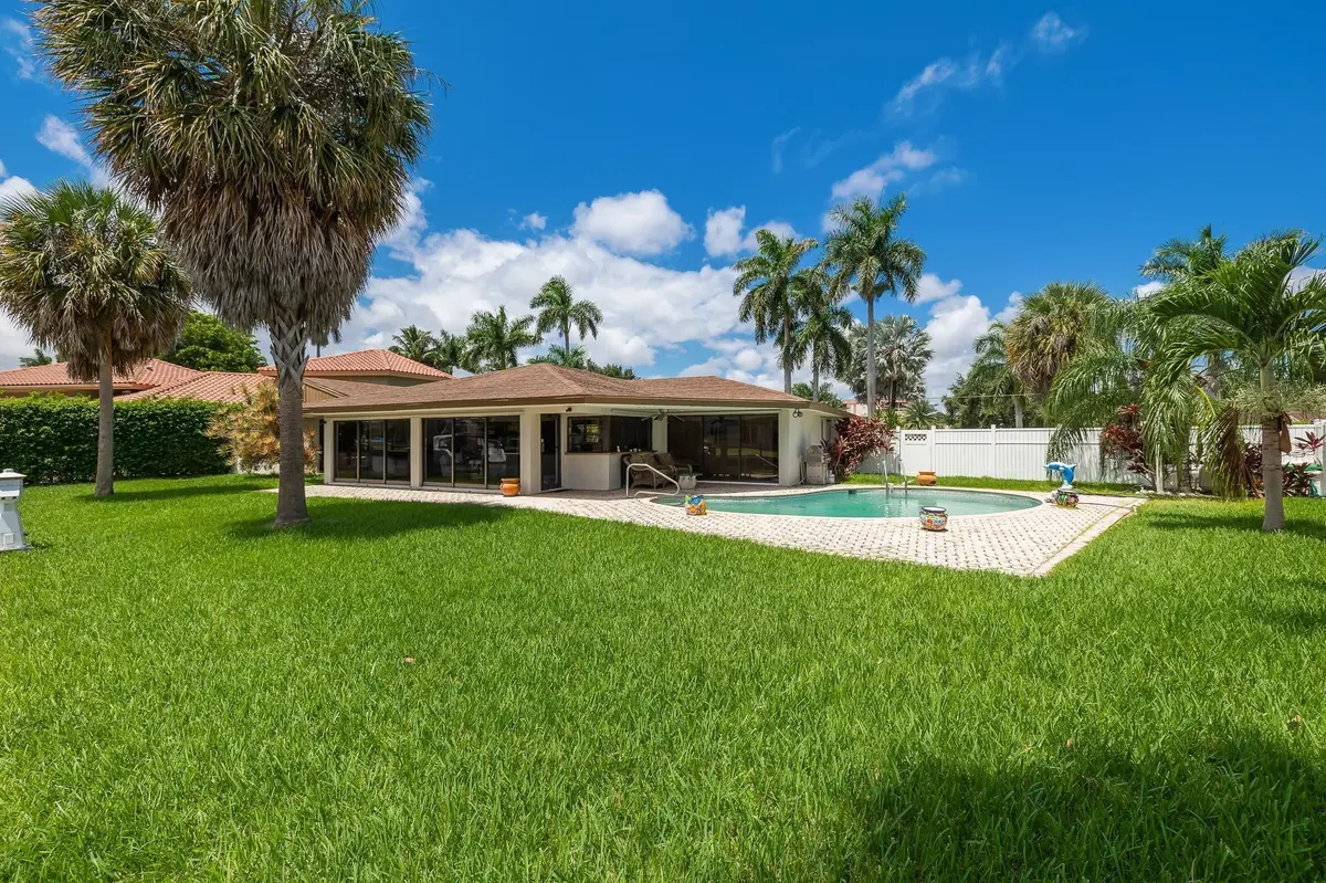 Photo 5 at 2200 SE 8th Street, Pompano Beach