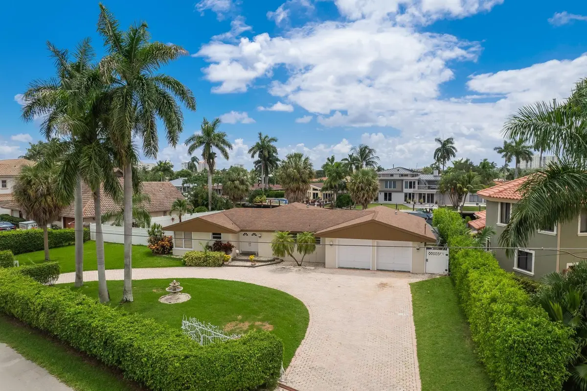 Photo 8 at 2200 SE 8th Street, Pompano Beach