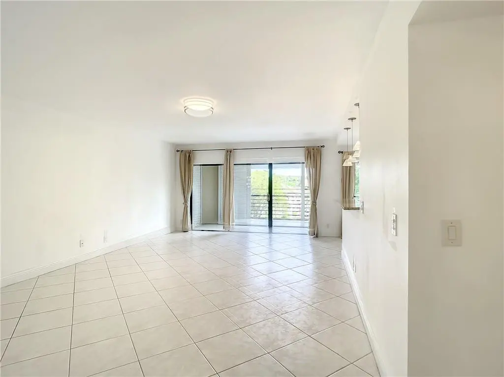 Photo 6 at 6342 Longboat Lane 404, Boca Raton