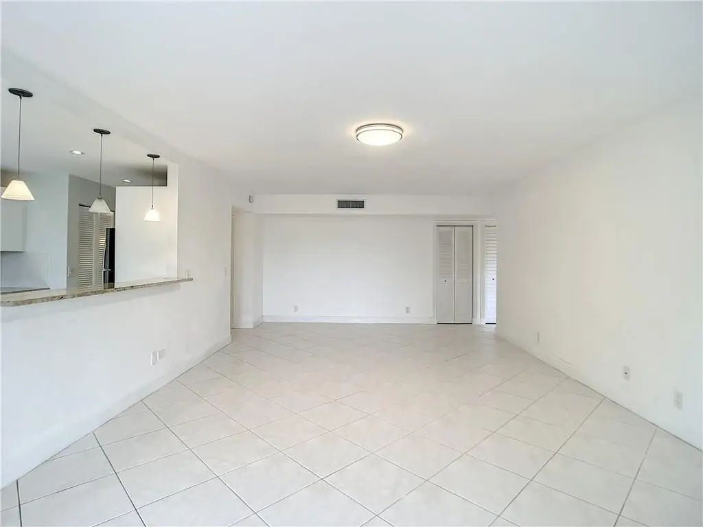 Photo 7 at 6342 Longboat Lane 404, Boca Raton
