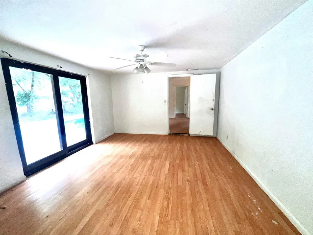 Photo 5 at 6000 NW 41st Terrace, North Lauderdale