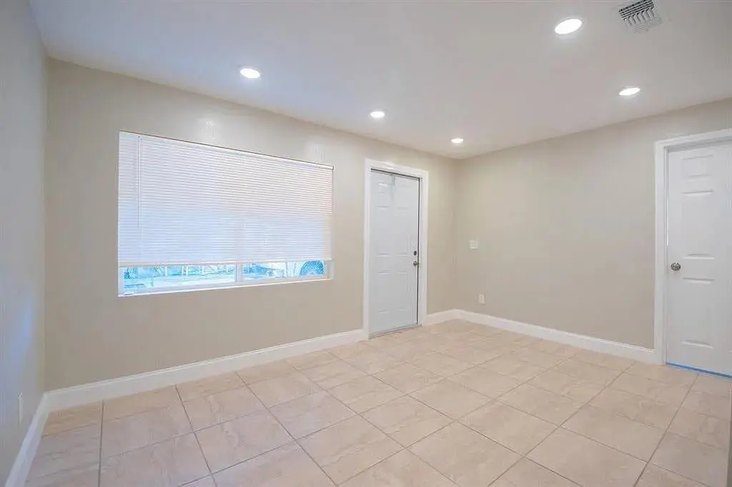 Photo 3 at 508 N 23rd Street, Fort Pierce