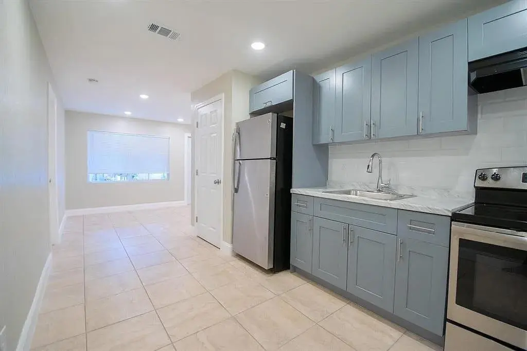 Photo 5 at 508 N 23rd Street, Fort Pierce
