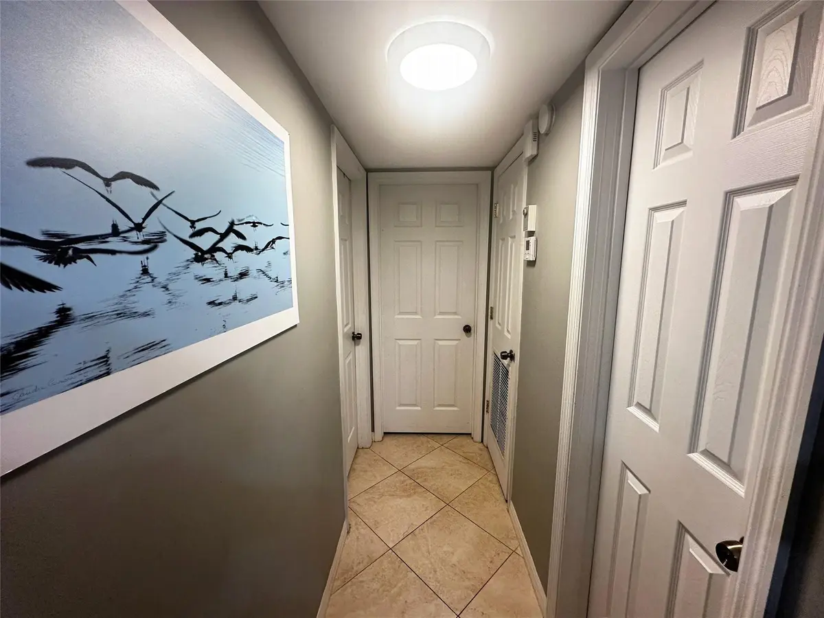 Photo 4 at 2400 S Ocean Drive 314, Hollywood