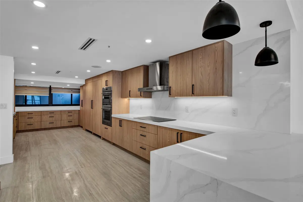 Photo 7 at 520 E Brickell Key Drive Bh25, Miami