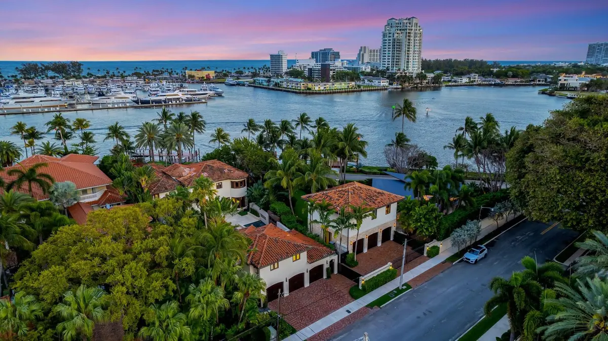 Photo 4 at 815 Idlewyld Drive, Fort Lauderdale