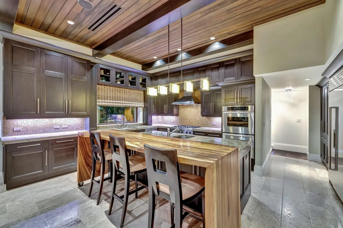 Photo 7 at 815 Idlewyld Drive, Fort Lauderdale