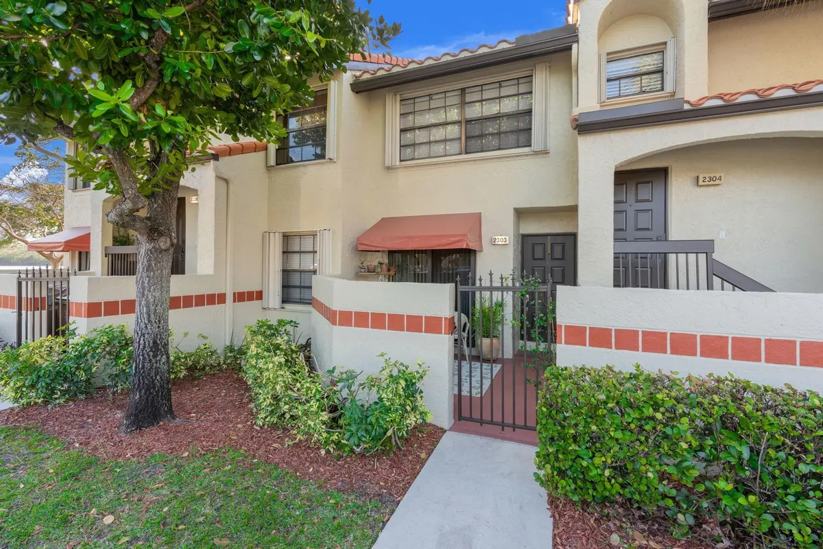 Photo 2 at 2303 Congressional Way 2303, Deerfield Beach