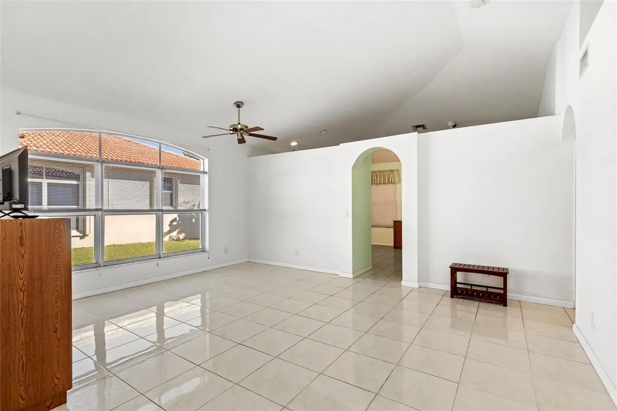 Photo 6 at 857 NW 133rd Avenue, Pembroke Pines