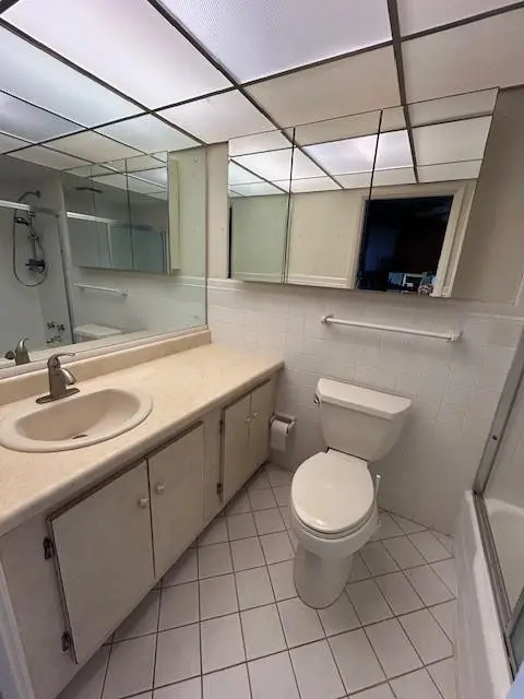 BATHROOM at 4050 N Ocean Drive 1208, Lauderdale-By-The-Sea