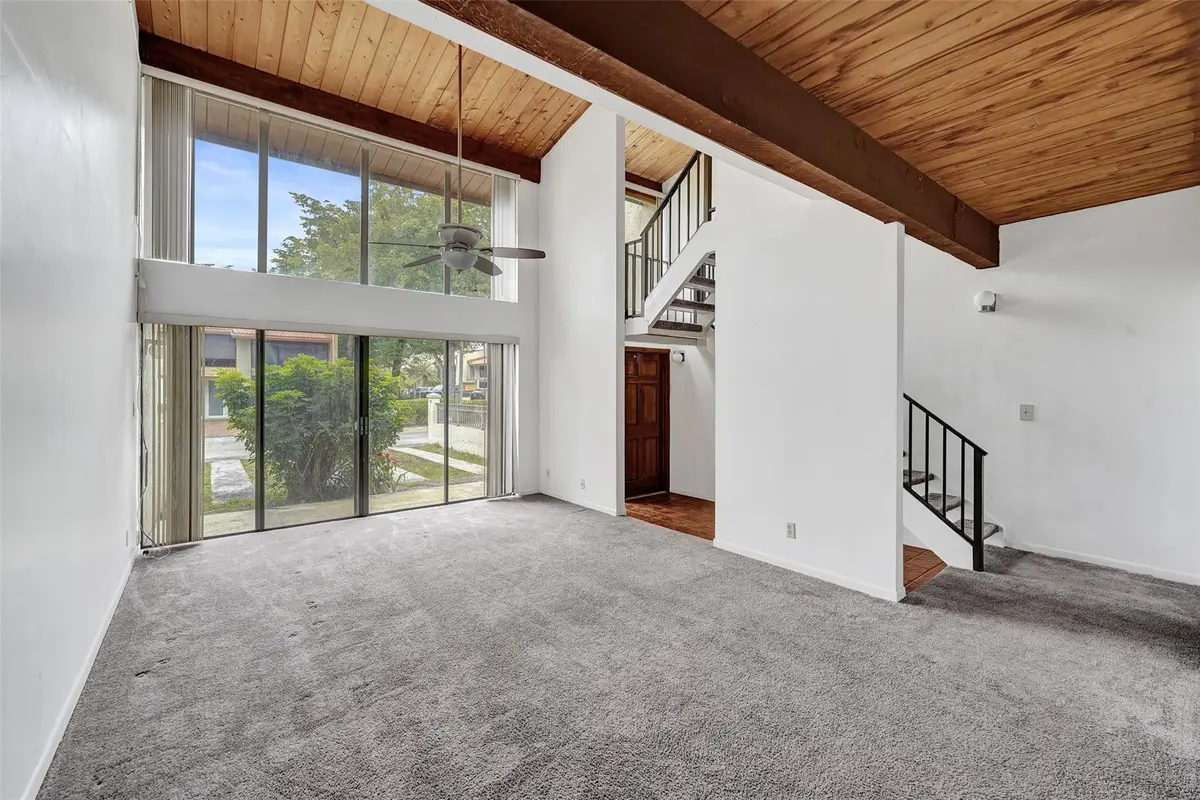 Photo 5 at 750 E Coco Plum Circle 2, Plantation