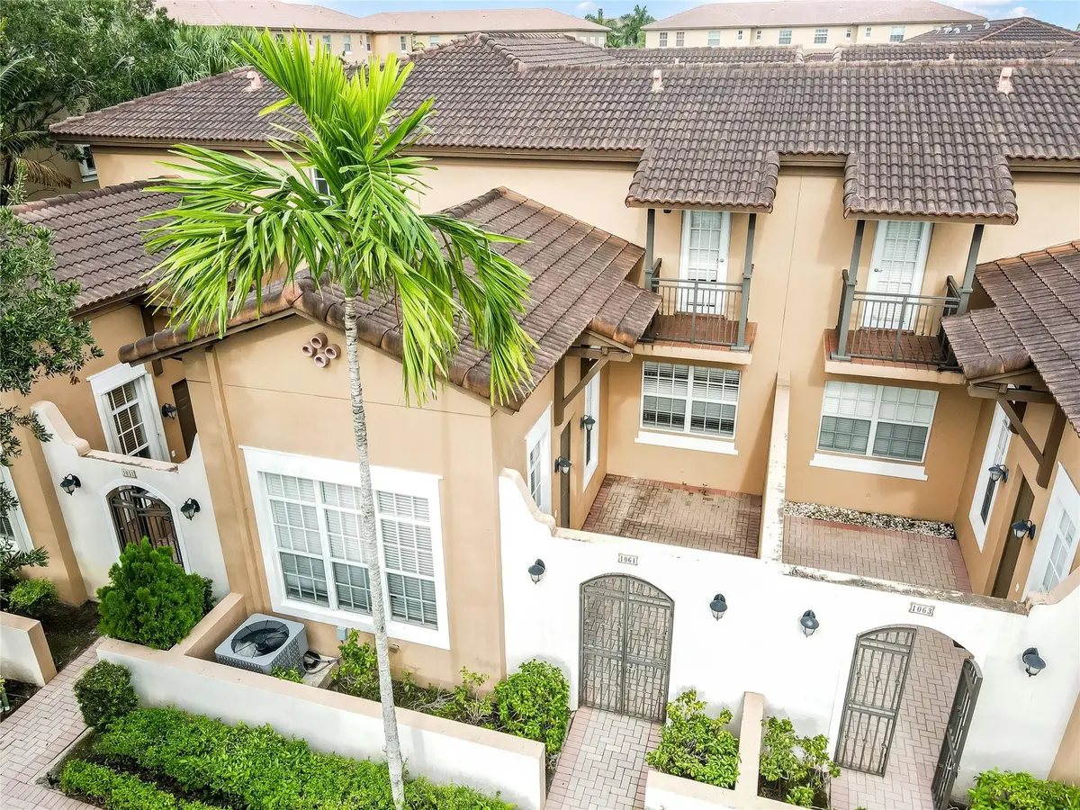 Photo 2 at 1061 SW 147th Terrace, Pembroke Pines