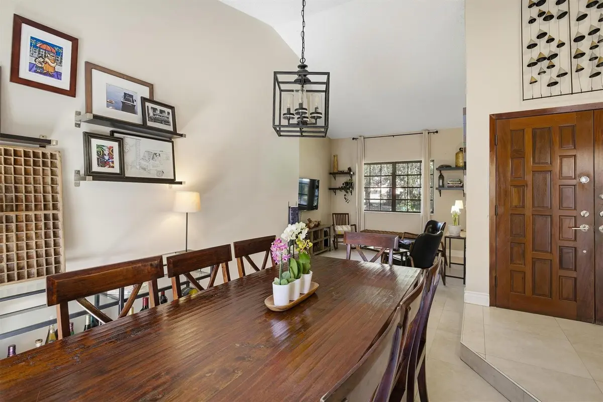 Photo 5 at 430 Sarto Avenue, Coral Gables