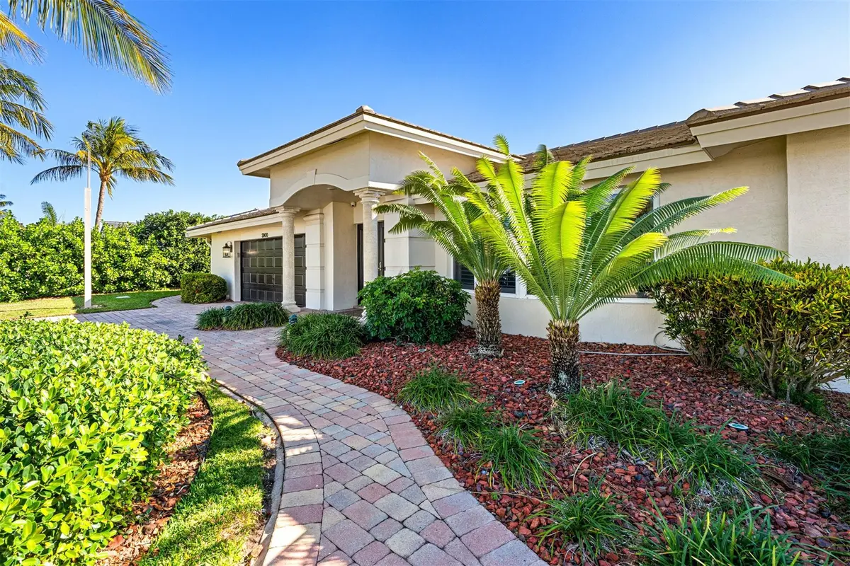 Photo 4 at 3900 NE 24th Avenue, Lighthouse Point