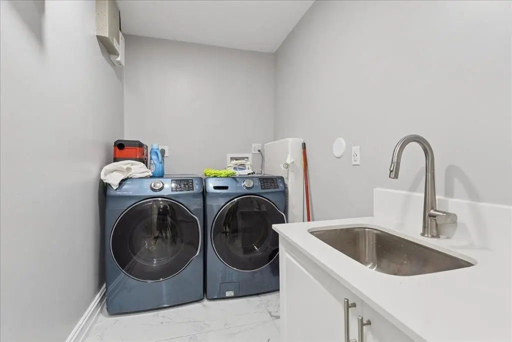 Photo 8 at 5150 NW 75th Avenue, Lauderhill