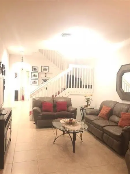 Photo 5 at 6903 Julia Gardens Drive, Coconut Creek