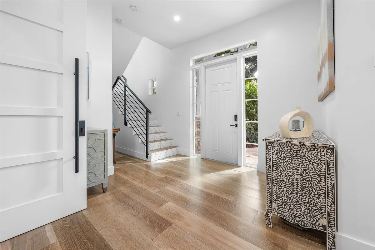 Photo 8 at 217 SE 16th Avenue, Fort Lauderdale