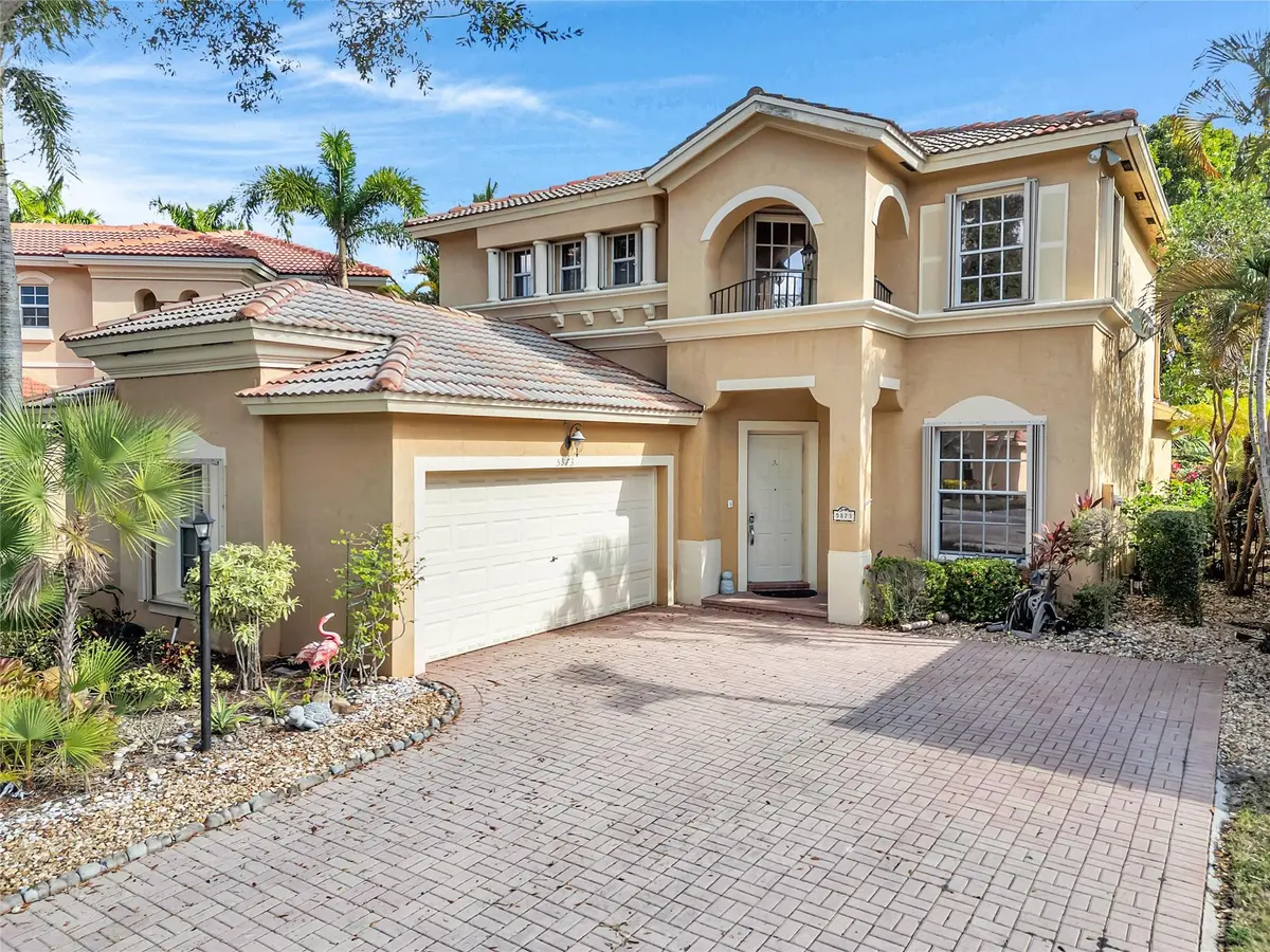 Photo 2 at 5873 NW 120th Terrace, Coral Springs