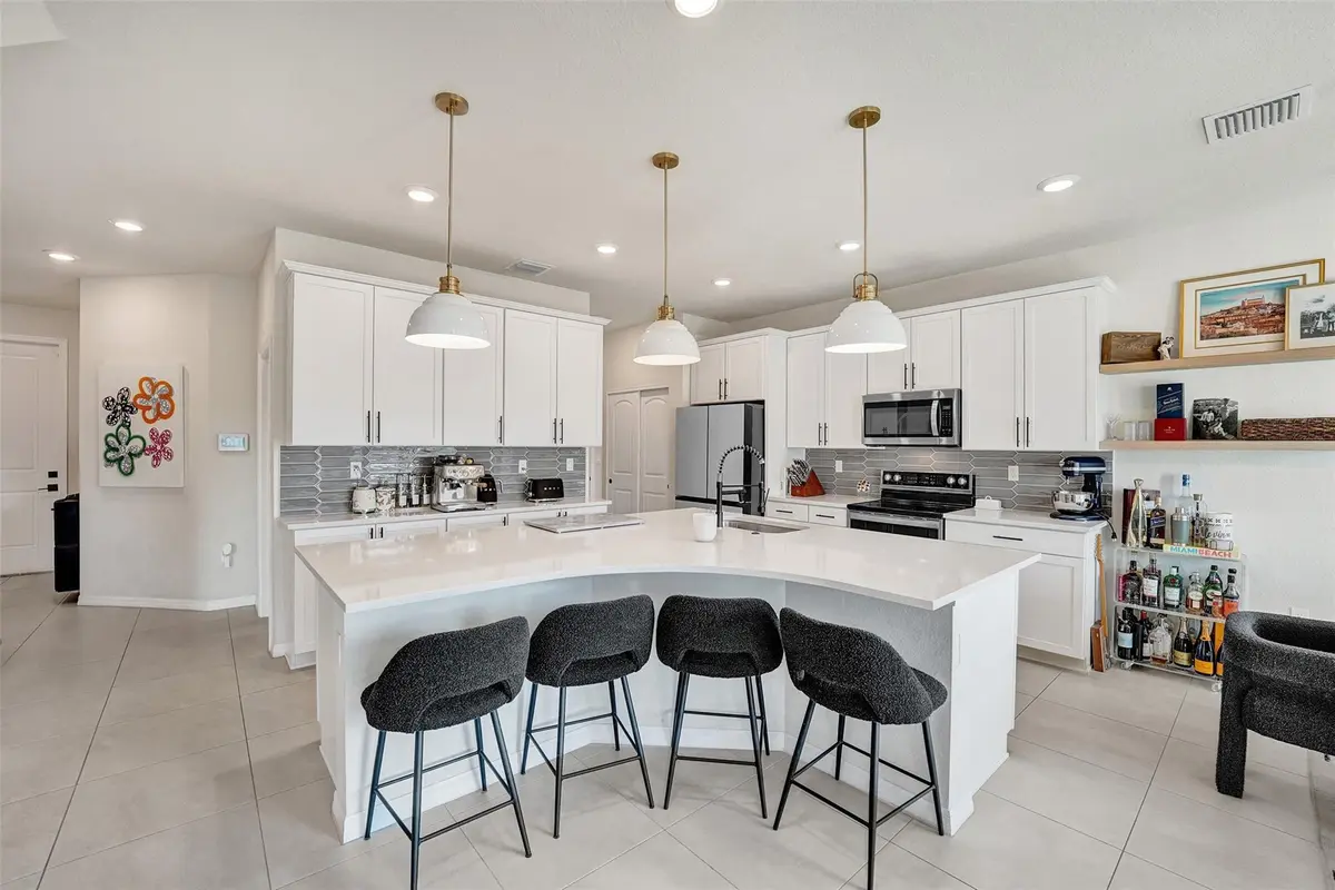 Photo 1 at 2118 Appleton Circle, Oakland Park