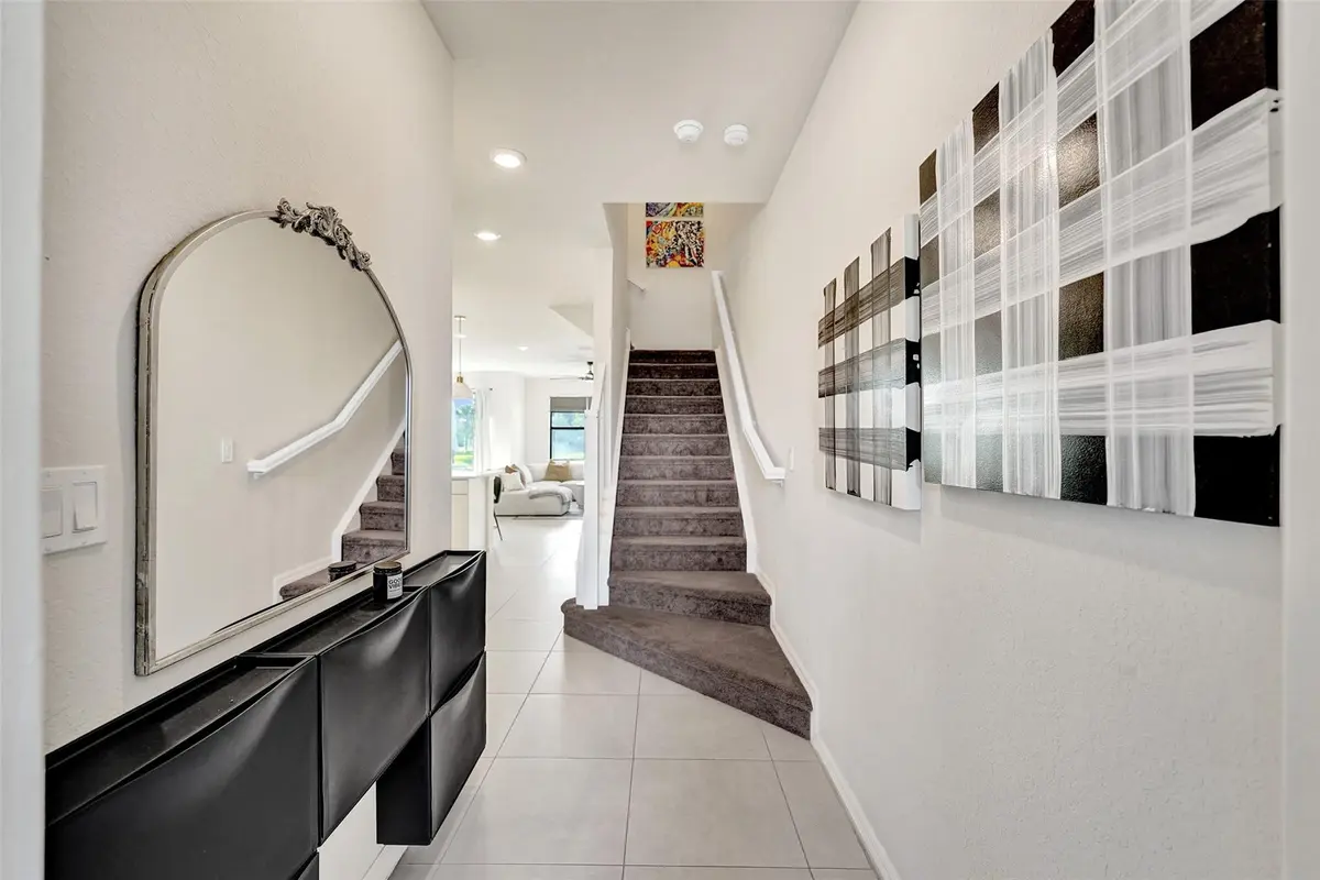 Photo 2 at 2118 Appleton Circle, Oakland Park