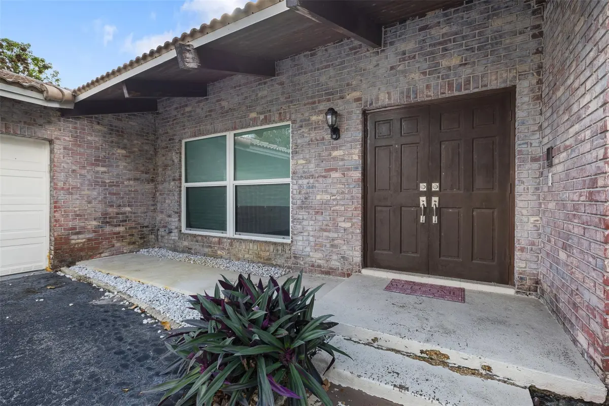 Photo 4 at 9902 NW 20th Street, Coral Springs