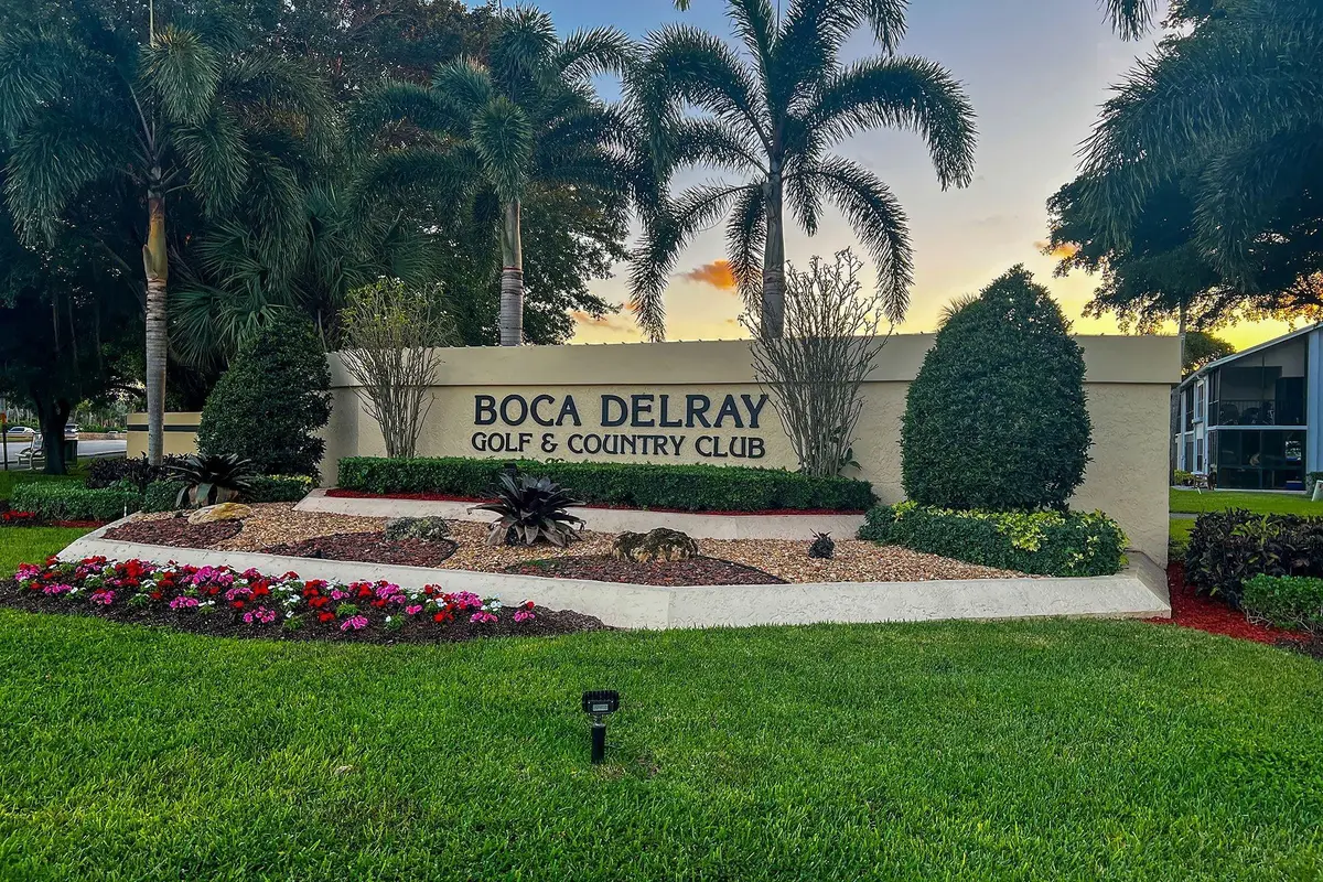 Boca Delray Golf & Country Club at 5021 Oak Hill Lane 115, Delray Beach