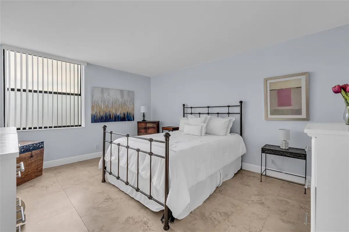 Photo 7 at 112 Lake Emerald Drive 104, Oakland Park