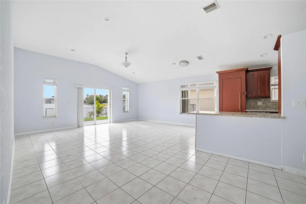 Photo 4 at 711 NW 182nd Way, Pembroke Pines