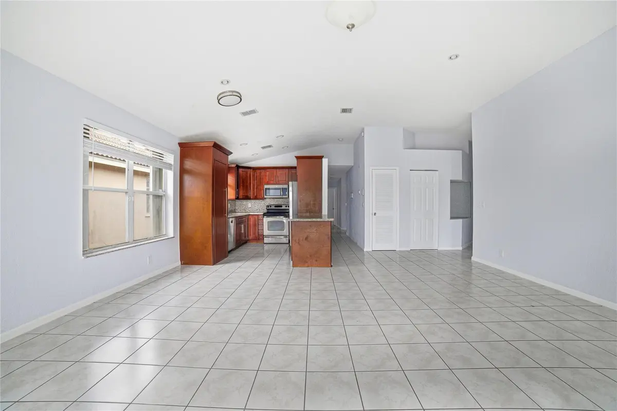 Photo 6 at 711 NW 182nd Way, Pembroke Pines