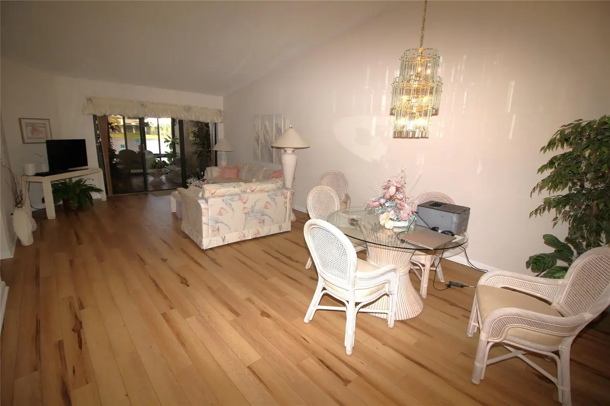 Photo 7 at 16600 Greens Edge Circle 83, Weston
