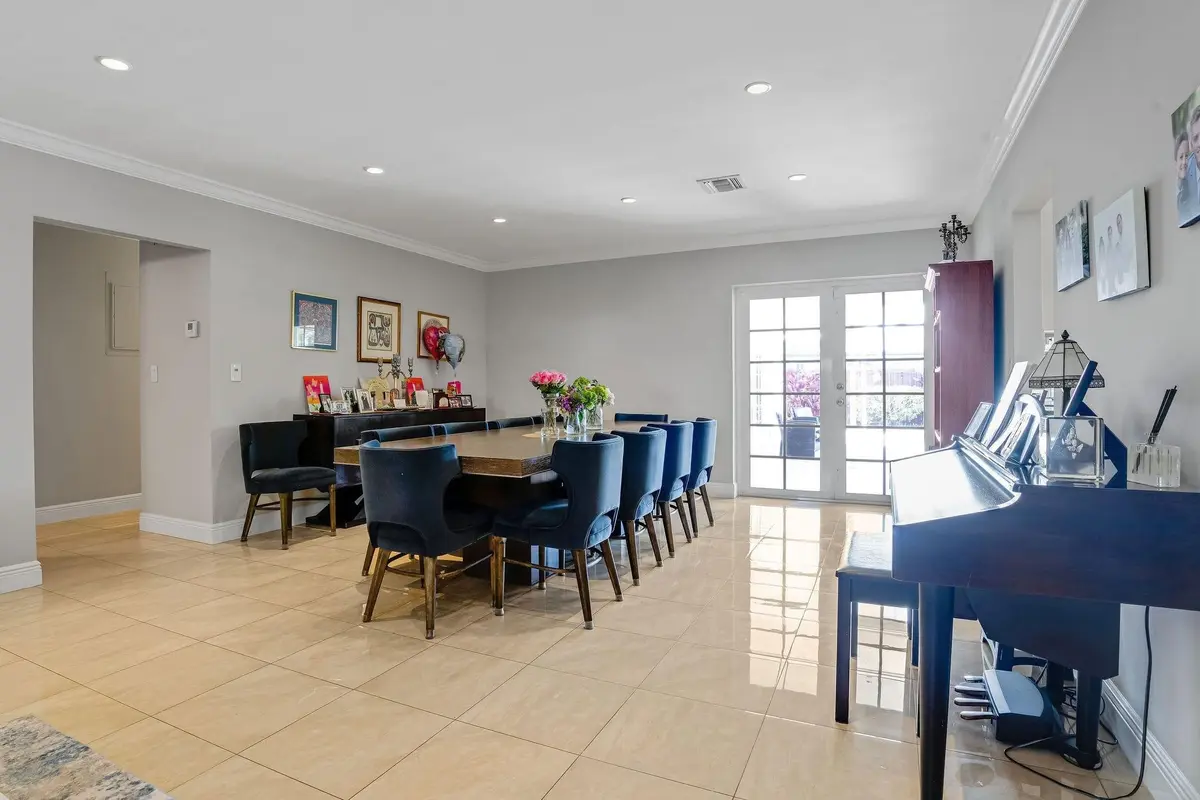 Photo 5 at 4000 N 36th Avenue, Hollywood