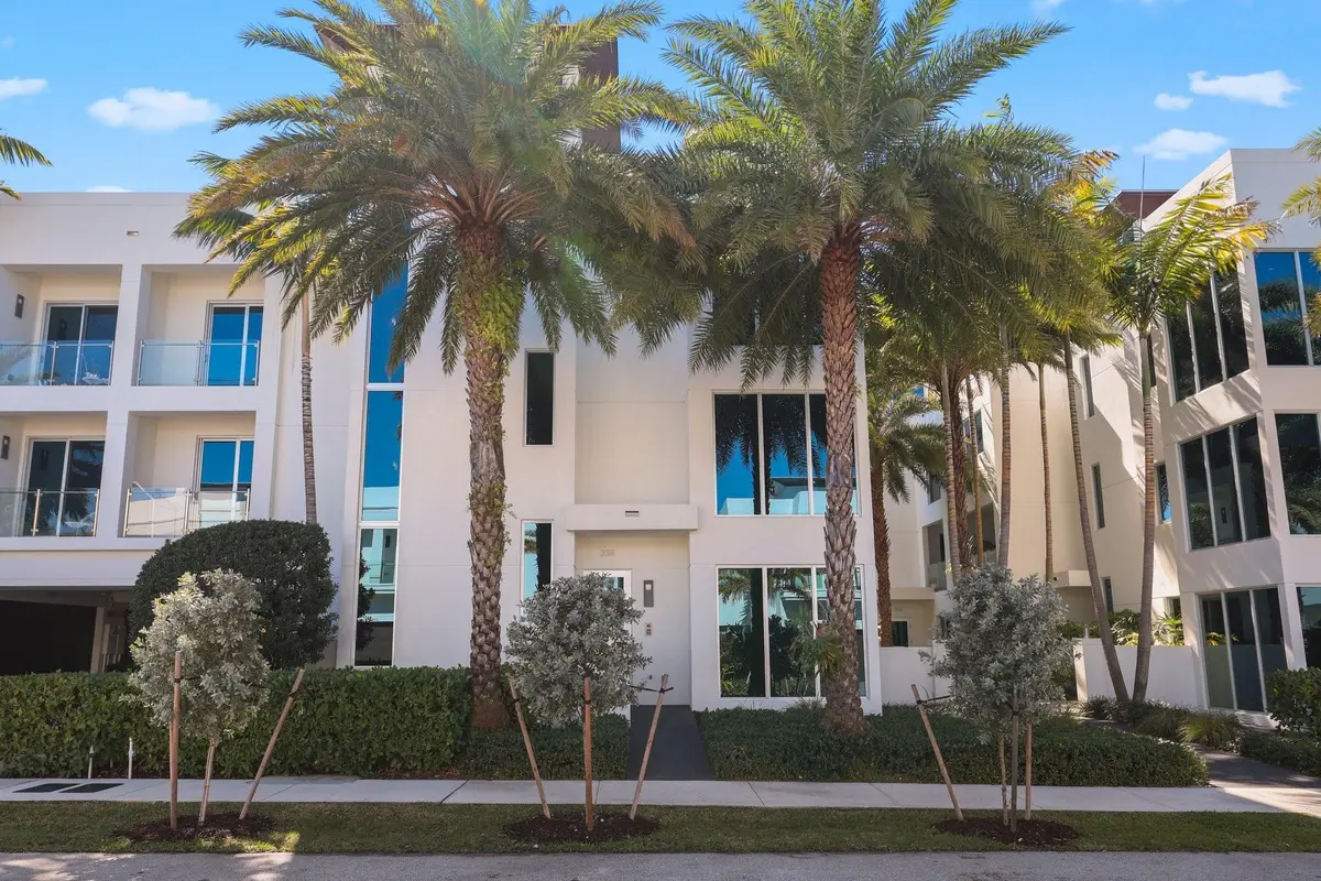 Photo 2 at 238 Shore Court, Lauderdale-By-The-Sea