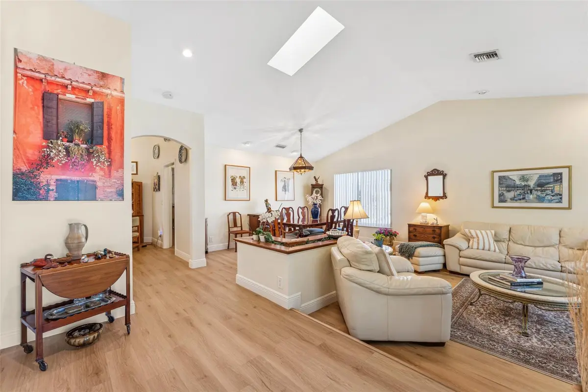 Photo 5 at 128 NW 110th Way, Coral Springs